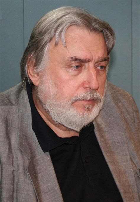 Adrian Păunescu .